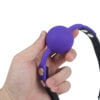 Banoch   Ballgag siliconen met verstelbare band   Paars   Bal ∅ 4 cm in hand