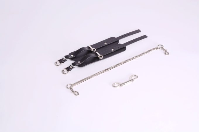 Banoch Hedonistic bauhaus Bondageset zwart leer 987101856 12 scaled Banoch Hedonistic bauhaus Bondageset zwart leer 987101856 12 scaled