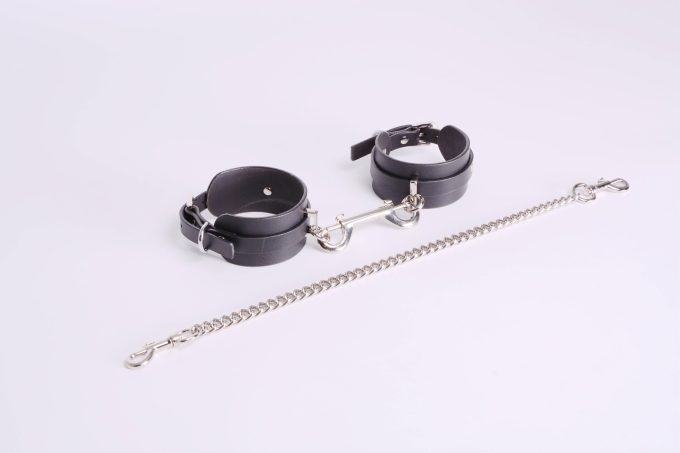 Banoch Hedonistic bauhaus Bondageset zwart leer 987101856 13 scaled Banoch Hedonistic bauhaus Bondageset zwart leer 987101856 13 scaled