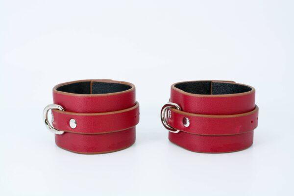 Banoch Sultry Bondageset in hoes rood pu leer 987101855 24 scaled Banoch Sultry Bondageset in hoes rood pu leer 987101855 24 scaled