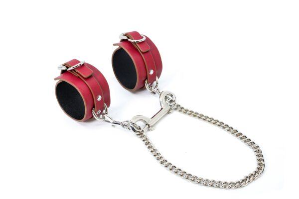 Banoch Sultry Bondageset in hoes rood pu leer 987101855 30 scaled Banoch Sultry Bondageset in hoes rood pu leer 987101855 30 scaled