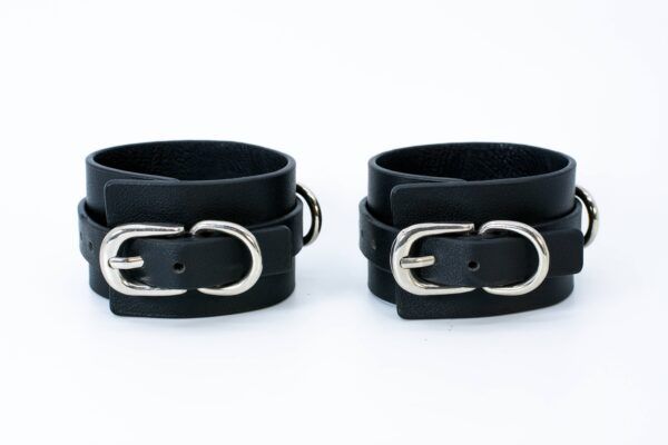 Banoch Sultry Bondageset in hoes zwart pu leer 987101854 28 scaled Banoch Sultry Bondageset in hoes zwart pu leer 987101854 28 scaled