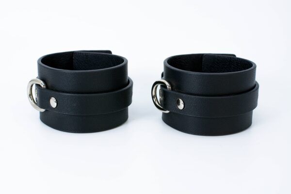 Banoch Sultry Bondageset in hoes zwart pu leer 987101854 29 scaled Banoch Sultry Bondageset in hoes zwart pu leer 987101854 29 scaled