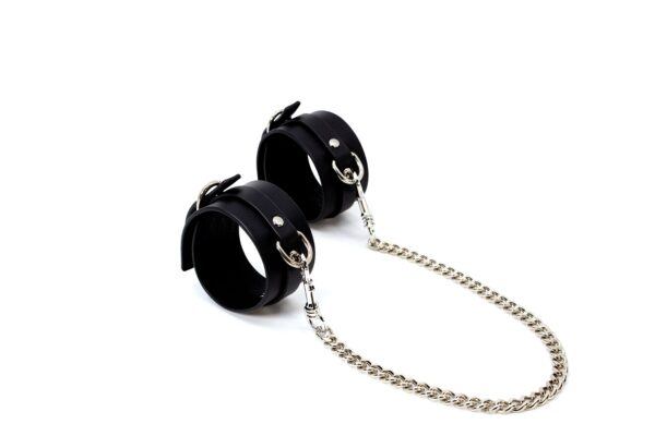 Banoch Sultry Bondageset in hoes zwart pu leer 987101854 32 scaled Banoch Sultry Bondageset in hoes zwart pu leer 987101854 32 scaled