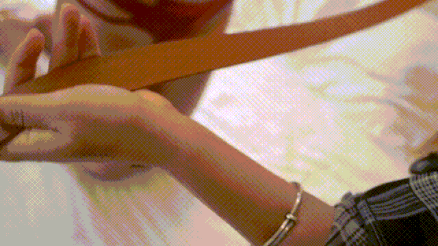 Banoch Lockink how to use the bondage straps 10