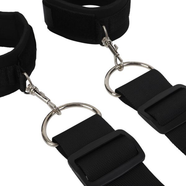 Banoch Bondageset Door Black Pt.1 Handboeien met deur te gebruiken zwart bondage 987101677 3 scaled scaled Banoch Bondageset Door Black Pt.1 Handboeien met deur te gebruiken zwart bondage 987101677 3 scaled scaled
