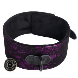 Banoch Collar leash Courtesan Purple halsband met riem paars bondage 987101769 1 scaled scaled