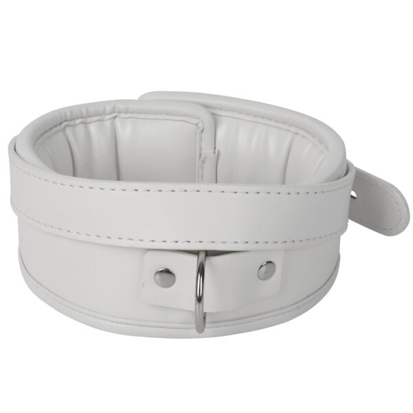 Banoch Collar leash White Halsband en Riem wit imitatieleer bondage 987101766 6 scaled scaled