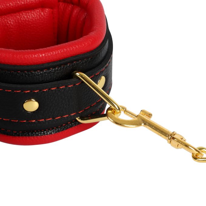 Banoch Handcuff gold rode Handboeien leer met goud bondage 987101375 17 scaled scaled