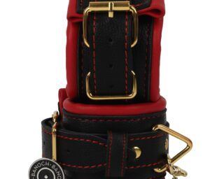 Banoch Handcuff gold rode Handboeien leer met goud bondage 987101375 23 scaled scaled