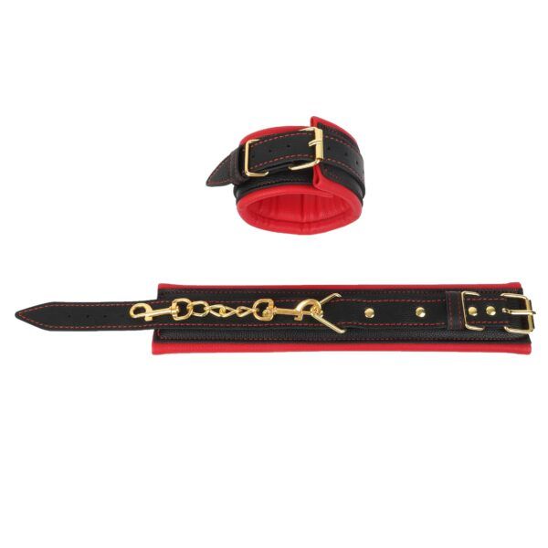 Banoch Handcuff gold rode Handboeien leer met goud bondage 987101375 26 scaled scaled Banoch Handcuff gold rode Handboeien leer met goud bondage 987101375 26 scaled scaled