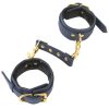 Banoch handboeien van pu leer velvet blauw goud bondage 987102330 4 scaled scaled Banoch handboeien van pu leer velvet blauw goud bondage 987102330 4 scaled scaled