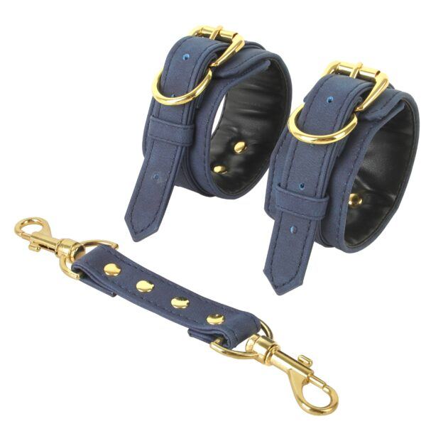 Banoch handboeien van pu leer velvet blauw goud bondage 987102330 5 scaled scaled Banoch handboeien van pu leer velvet blauw goud bondage 987102330 5 scaled scaled
