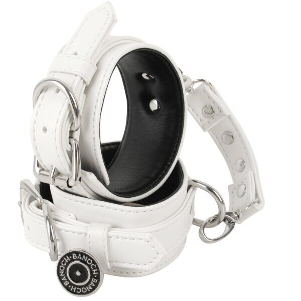 Banoch handboeien van pu leer wit zwart bondage 987102336 1 scaled scaled Banoch handboeien van pu leer wit zwart bondage 987102336 1 scaled scaled