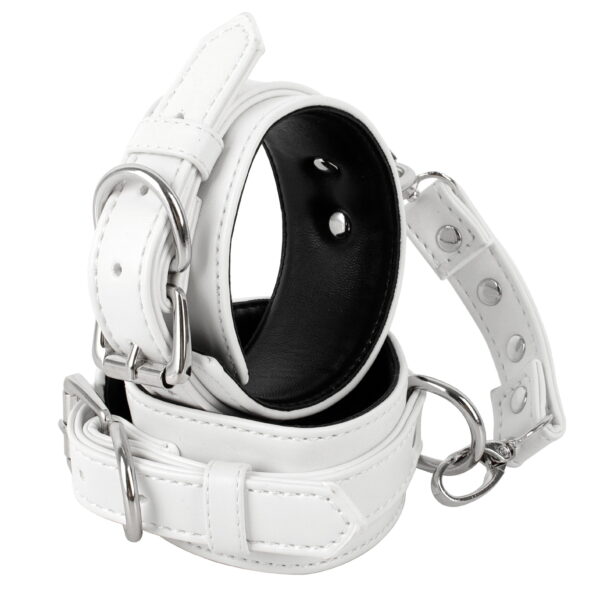 Banoch handboeien van pu leer wit zwart bondage 987102336 7 scaled scaled Banoch handboeien van pu leer wit zwart bondage 987102336 7 scaled scaled