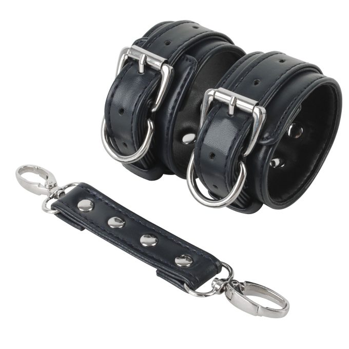 Banoch handboeien van pu leer zwart zilver bondage 987102334 11 scaled scaled