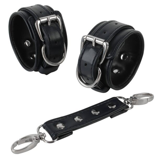 Banoch handboeien van pu leer zwart zilver bondage 987102334 12 scaled scaled Banoch handboeien van pu leer zwart zilver bondage 987102334 12 scaled scaled