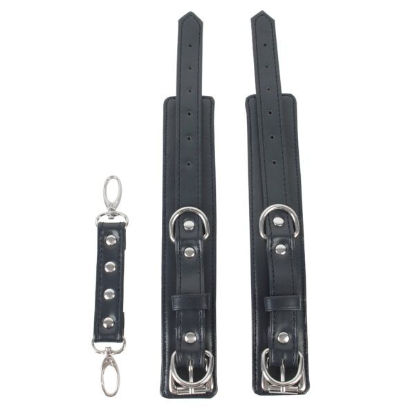 Banoch handboeien van pu leer zwart zilver bondage 987102334 5 scaled scaled Banoch handboeien van pu leer zwart zilver bondage 987102334 5 scaled scaled