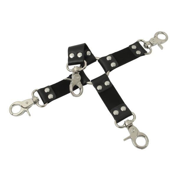 Banoch Black hogtie with clips Zwarte hogtie met haken bondage 5 scaled scaled Banoch Black hogtie with clips Zwarte hogtie met haken bondage 5 scaled scaled
