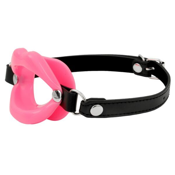 Banoch Gag kissy lips Roze bondage 4 scaled scaled