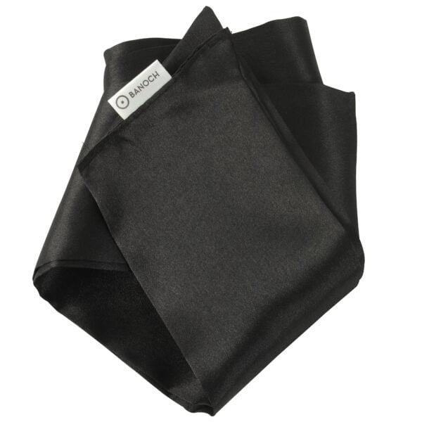 Banoch Blinddoek Zwart zacht satijn met banoch lbel 2 scaled