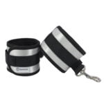 Banoch Cuffs Grey Comfortabele en zachte handboeien soft bondage 7 scaled