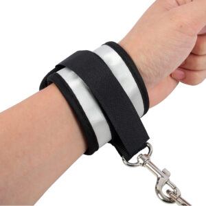 Banoch Cuffs Grey Comfortabele en zachte handboeien soft bondage 8 scaled