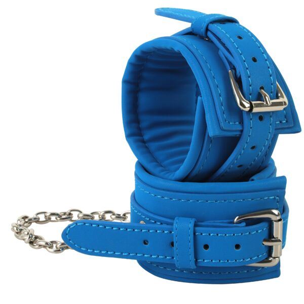 Banoch Handboeien blauw gevoerd imitatie leer 987102001 6 scaled Banoch Handboeien blauw gevoerd imitatie leer 987102001 6 scaled