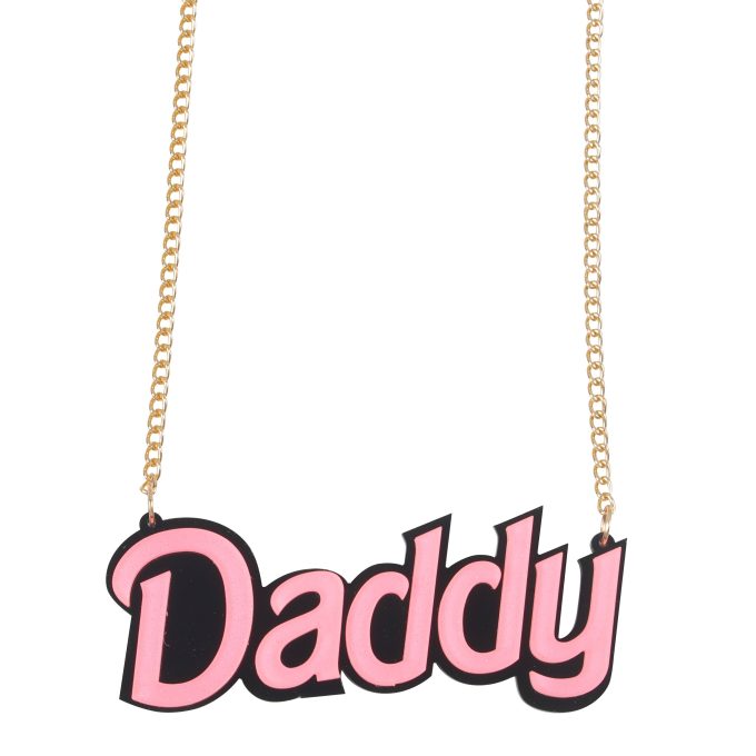 Banoch Daddy halsband hanger met goudkleurige ketting 2 scaled
