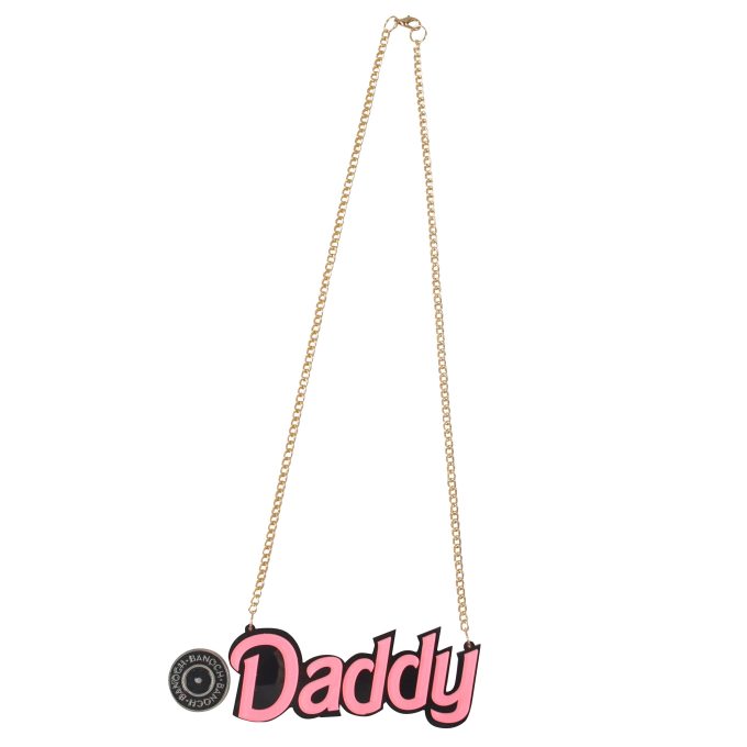 Banoch Daddy halsband hanger met goudkleurige ketting 5 scaled