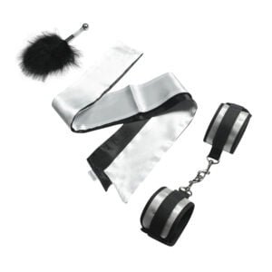 Banoch Blinddoek handboeien streelveer soft grey bondage 4 scaled