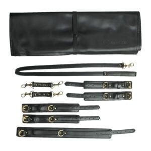 Banoch luxe bondageset zwart handboeien enkelboeien collar leash pu leer opbergtas 22 scaled