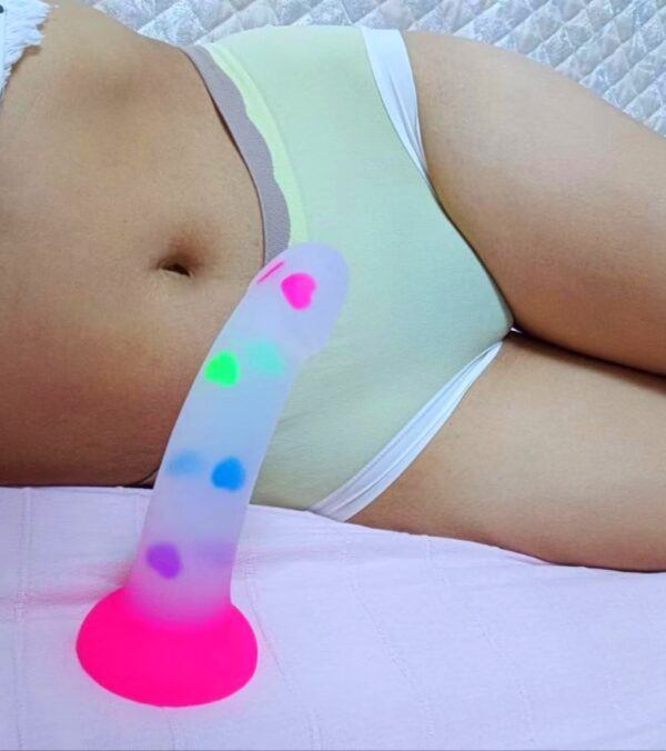 Banoch Dildo Heart siliconen met roze zuignap 17 cm lang O 32 cm 1 1