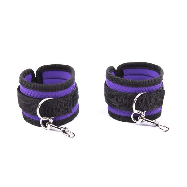 Banoch Bondageset voor onder bed stevige zachte neopreen boeien makkelijk verstelbaar paars (1) Banoch Bondageset voor onder bed stevige zachte neopreen boeien makkelijk verstelbaar paars (1)