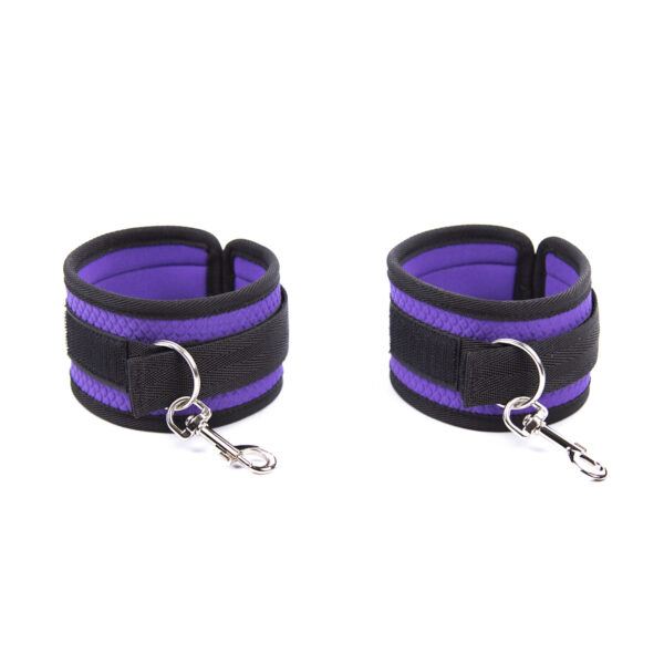 Banoch Bondageset voor onder bed stevige zachte neopreen boeien makkelijk verstelbaar paars (2) Banoch Bondageset voor onder bed stevige zachte neopreen boeien makkelijk verstelbaar paars (2)