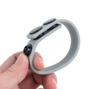 Banoch Cockring verstelbaar met drukknopen grijs siliconen max Ø 5 cm (9)