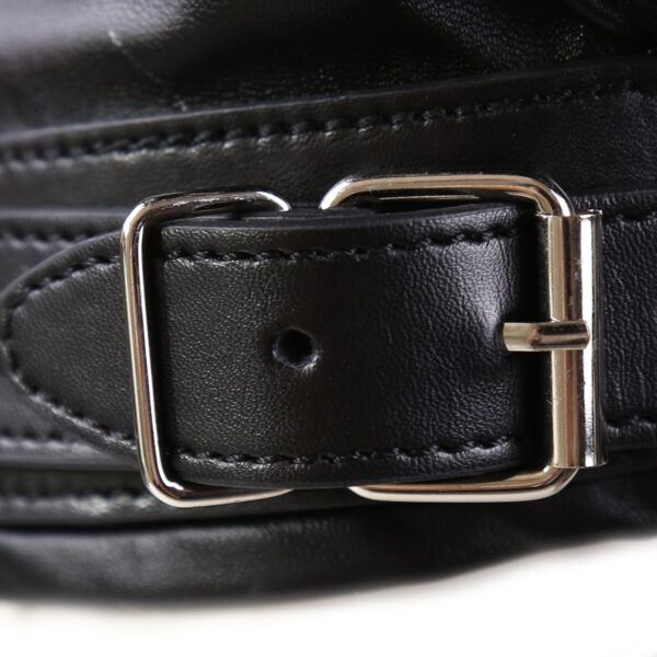 Banoch Masker Igor Zwart imitatie leer bondage (13)