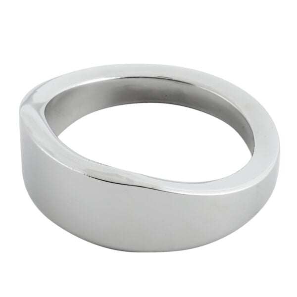 Banoch glansring oval eikelring Metaal cockring met flapje omhoog